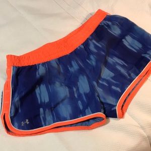 Under Armour Lg Semi fitted Heat Gear Shorts